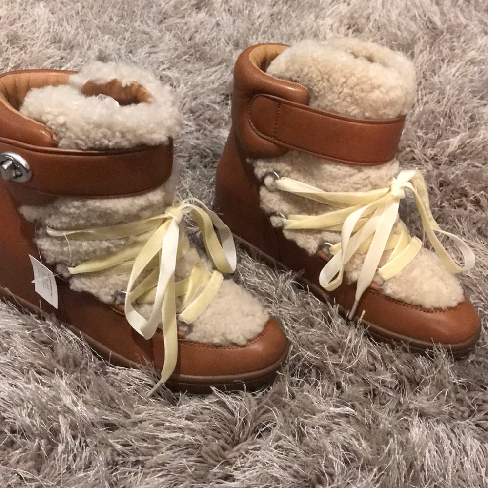 New Coach winter boots size 7